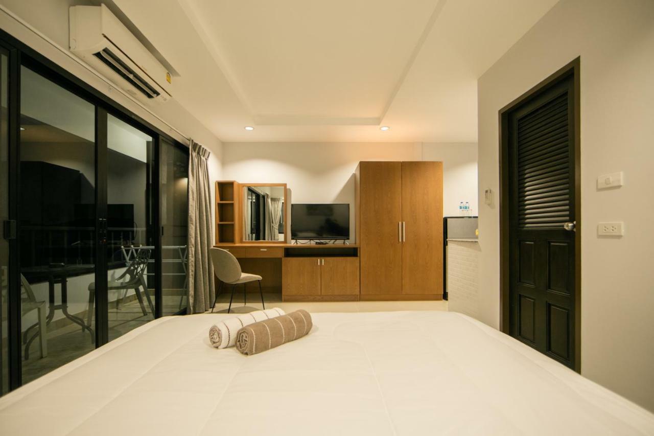 Nalanta Hotel Pattaya Exterior photo