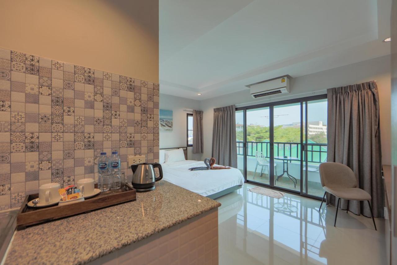Nalanta Hotel Pattaya Exterior photo